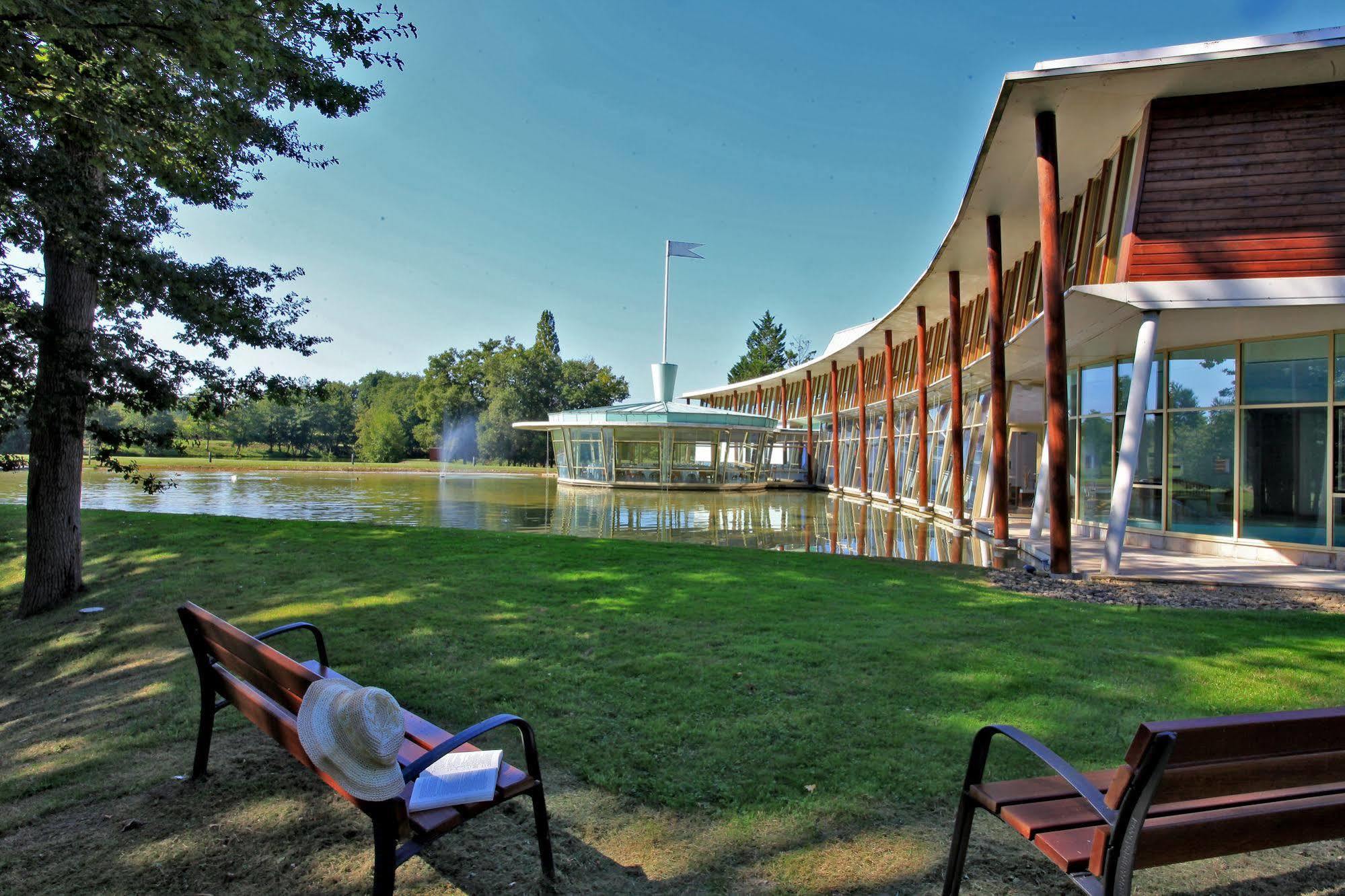Logis Des Lacs D'Halco Hagetmau Exterior photo