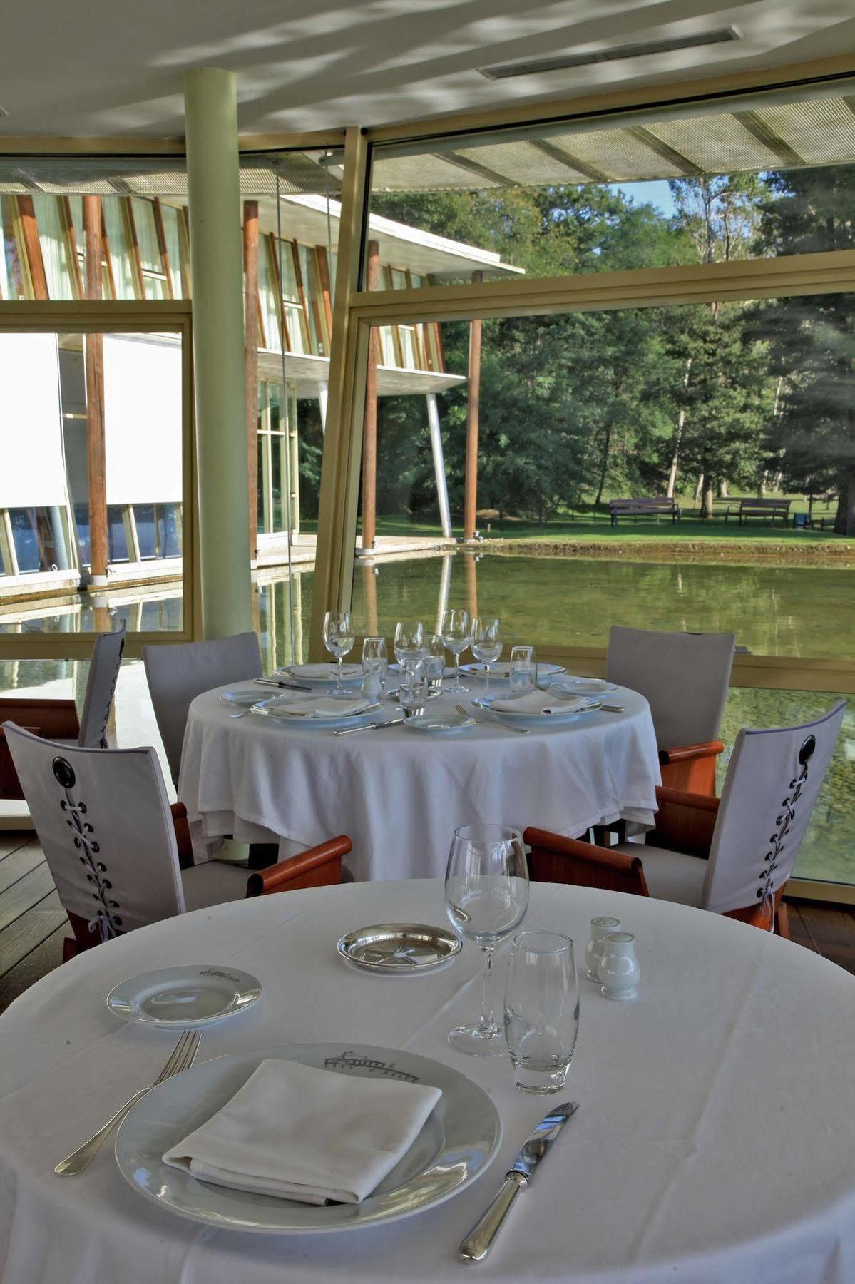 Logis Des Lacs D'Halco Hagetmau Exterior photo